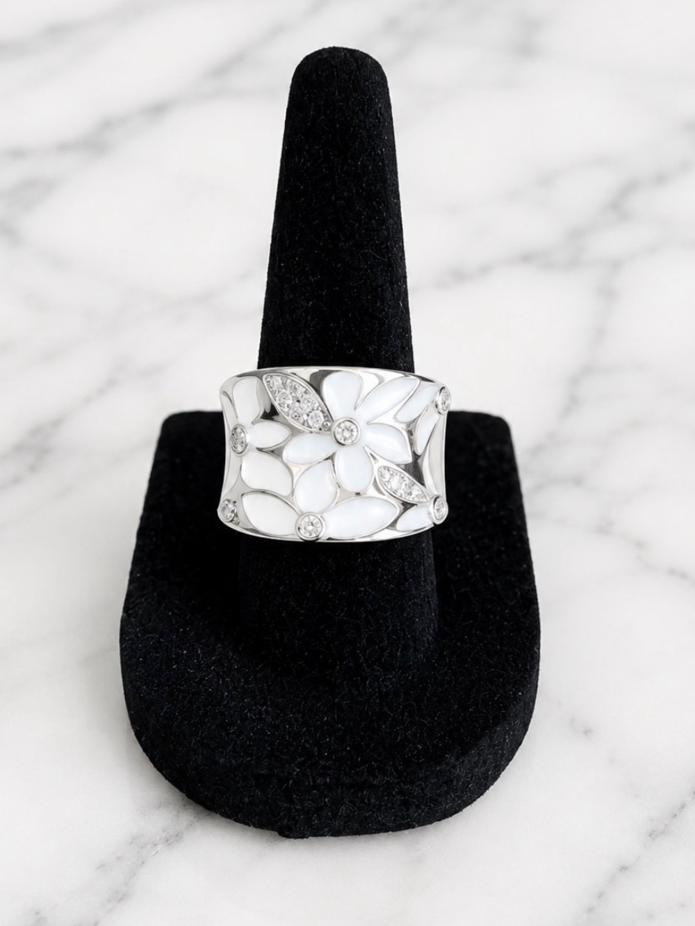 White Floral Enamel Silver Tone Wide Band Ring Size 6